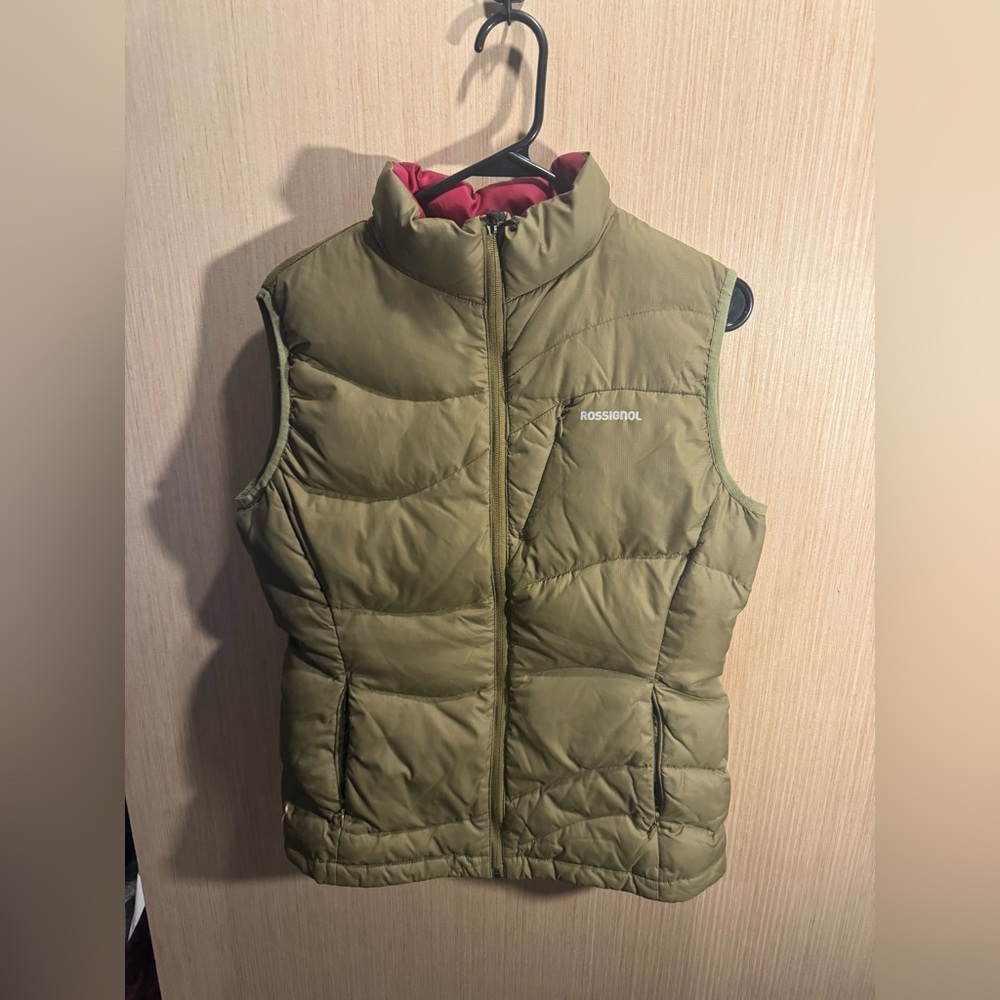 Rossignol Green with Red inside Puffer Vest Size Medium